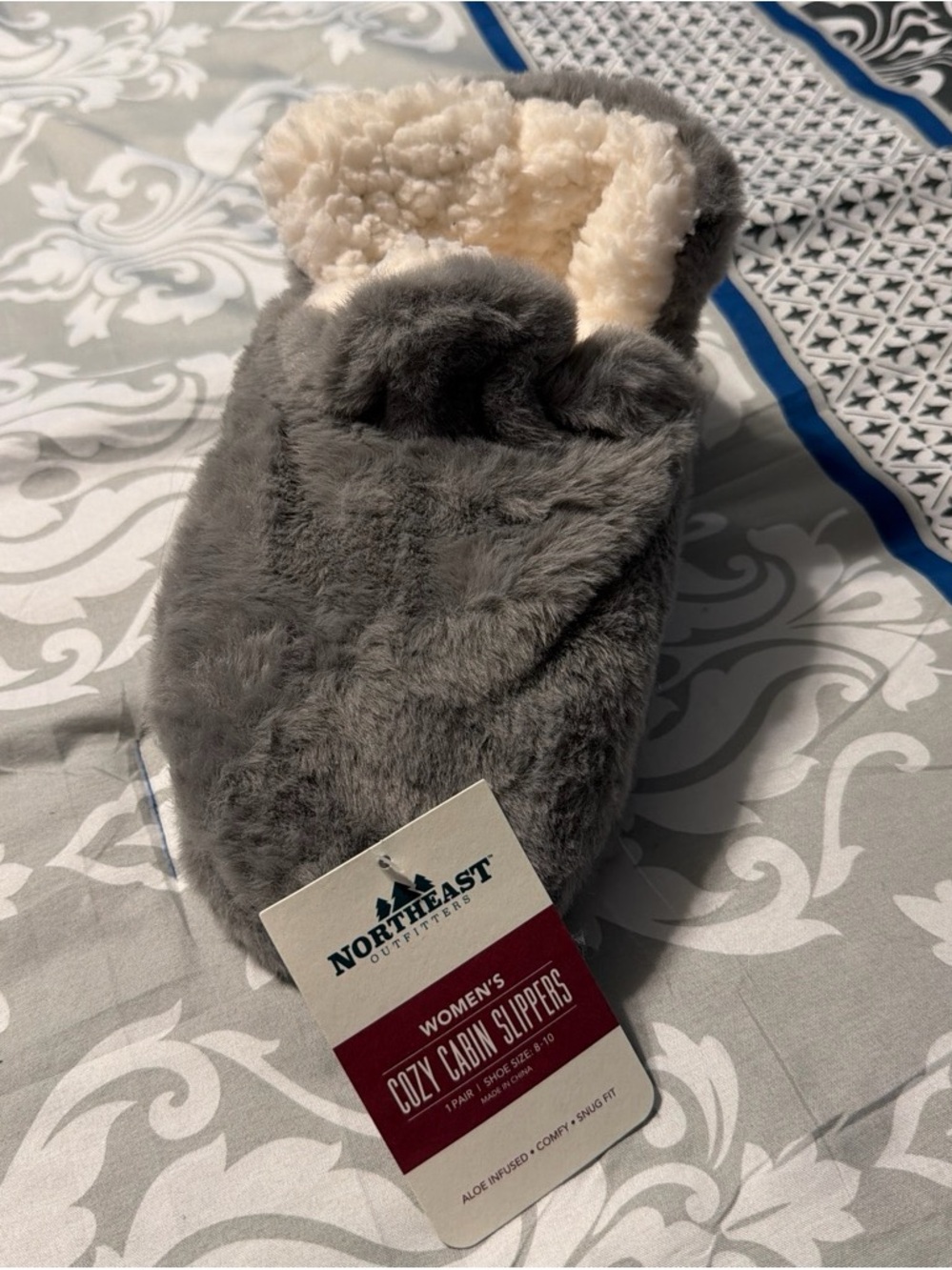 Northeast Outfitters Women's Cozy Cabin Slippers - Gray/Cream